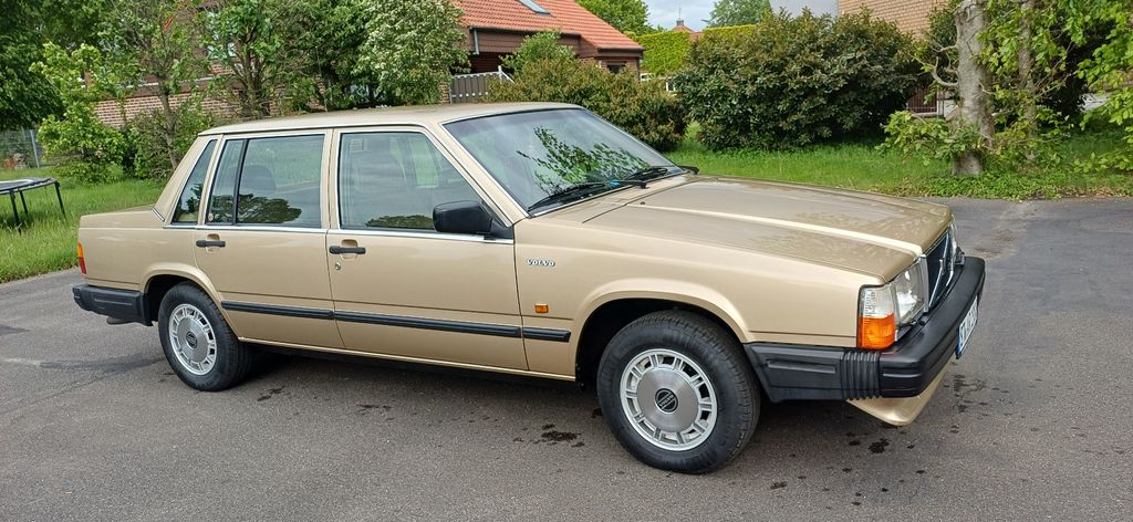 Volvo 740 124.071 km 13.500 &euro; Tecklenburg 49545
