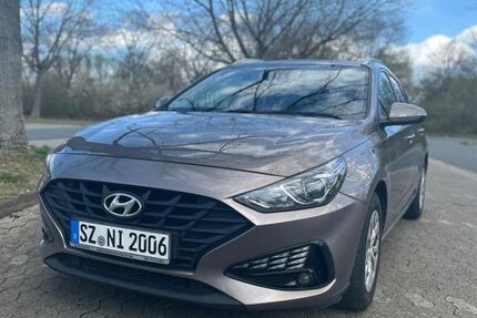 Hyundai i30 158.000 km 9.800 &euro; Salzgitter 38228