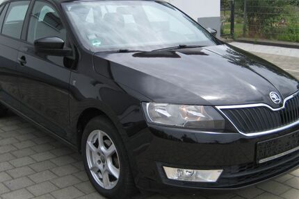 Skoda Rapid 81.890 km 8.580 &euro; Chemnitz 09125