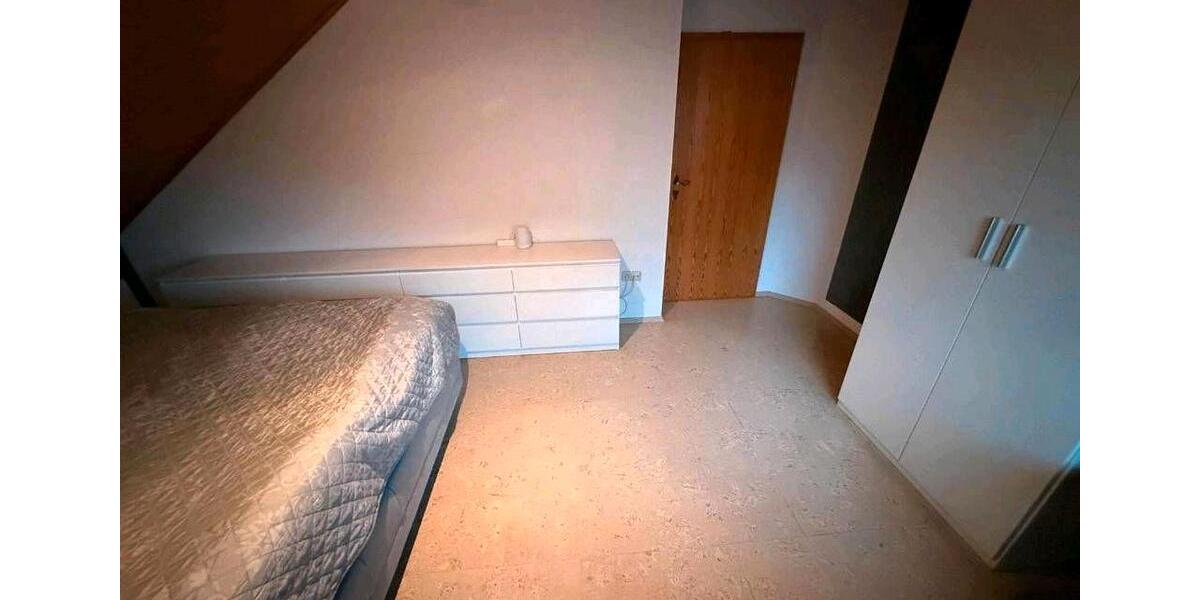 Etagenwohnung Prosselsheim - 4 Zimmer, 120 m&sup2;, 700&euro; | Angebot:26211442