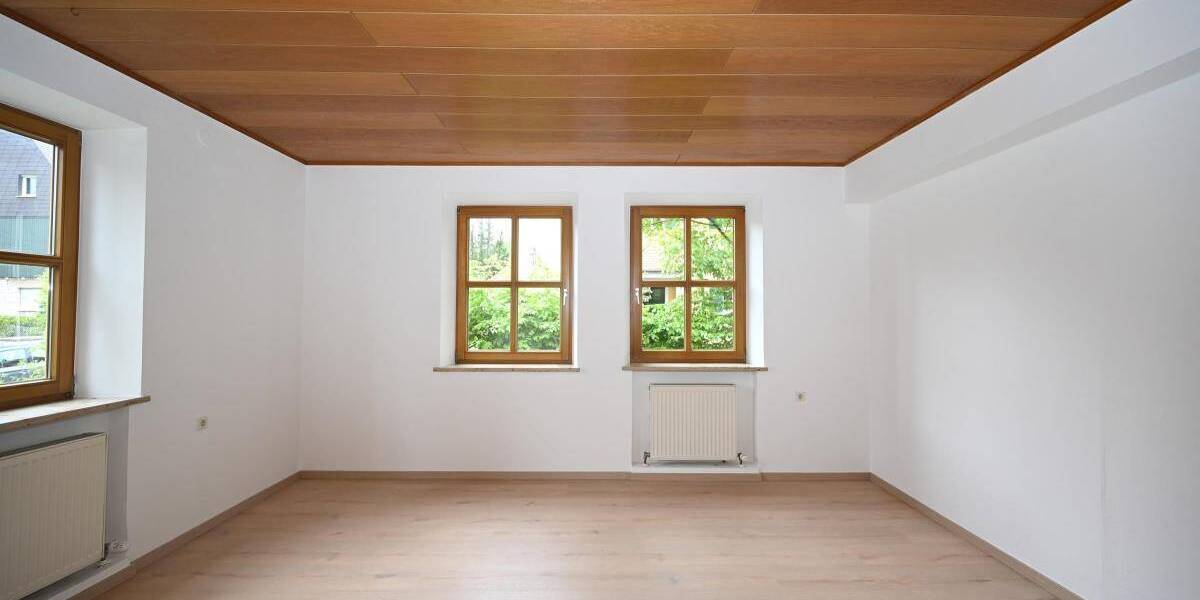 Etagenwohnung Neumarkt Altenhof - 4 Zimmer, 96 m&sup2;, 800&euro; | Angebot:26796430