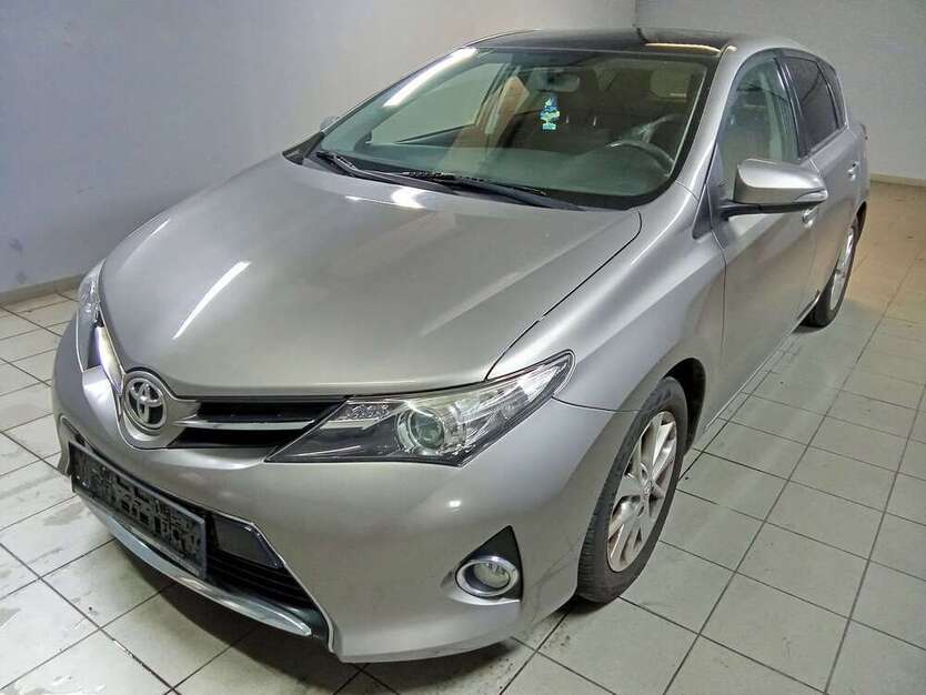 Auris