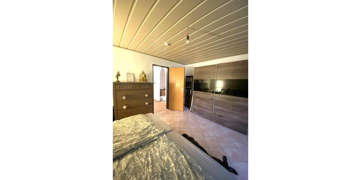 Dachgeschoßwohnung Essen Stadtbezirk IV - 3 Zimmer, 85 m&sup2;, 795&euro; | Angebot:25548106