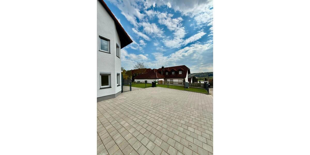 Doppelhaushälfte Ansbach - 4 Zimmer, 150 m&sup2;, 2.500&euro; | Angebot:26222970