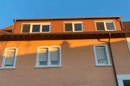 Privat: 3-Zimmer Dachgeschoss Wohnung in Ludwigshafen Rheingönhei 3.5 zimmer