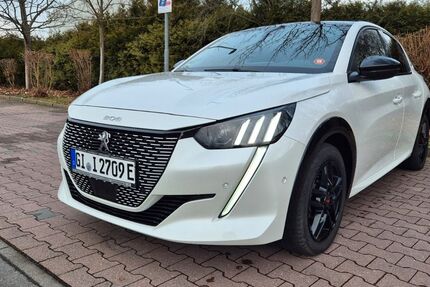 Peugeot e-208 43.000 km 15.000 &euro; Hungen 35410