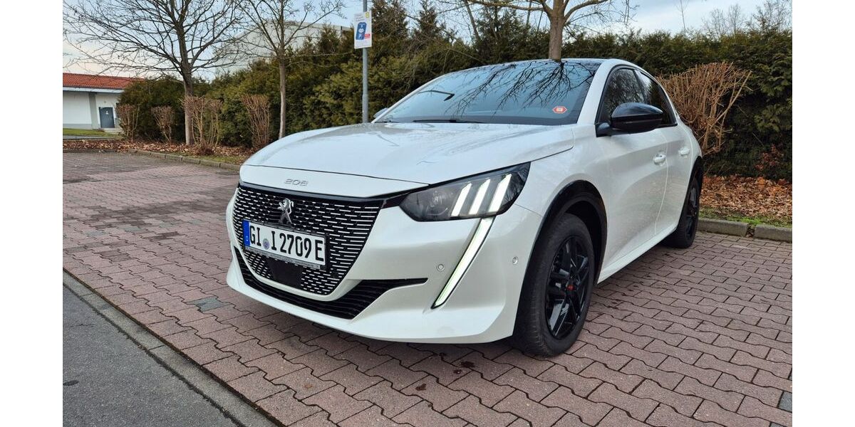 Peugeot e-208 43.000 km 15.000 &euro; Hungen 35410