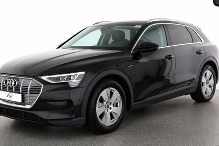 Audi e-tron 34.812 km 32.680 &euro; Berlin 12103