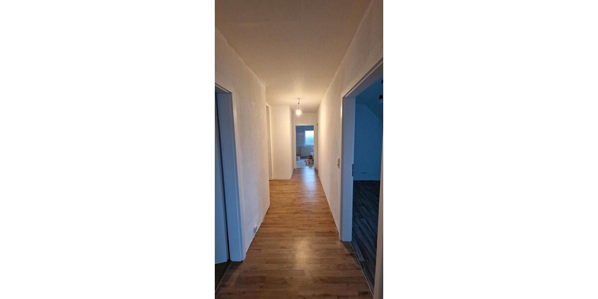 Dachgeschoßwohnung Ilsede Adenstedt - 4 Zimmer, 90 m&sup2;, 690&euro; | Angebot:26373014