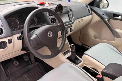 VW Tiguan 99.000 km 8.500 &euro; Altenglan 66885