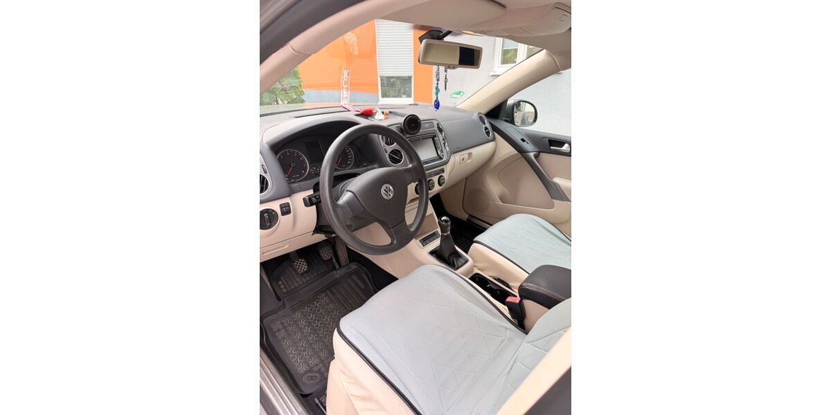 VW Tiguan 99.000 km 8.500 &euro; Altenglan 66885