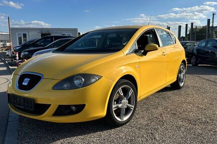Seat Leon 127.600 km 2.990 &euro; Kissing 86438