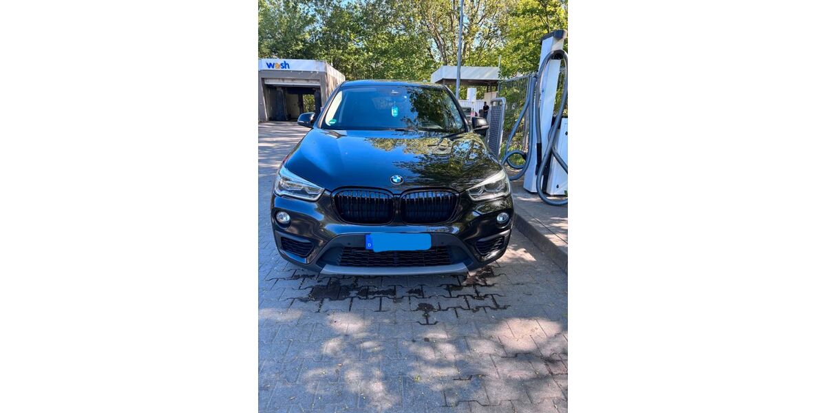 BMW X1 161.500 km 11.200 &euro; Berlin 13053
