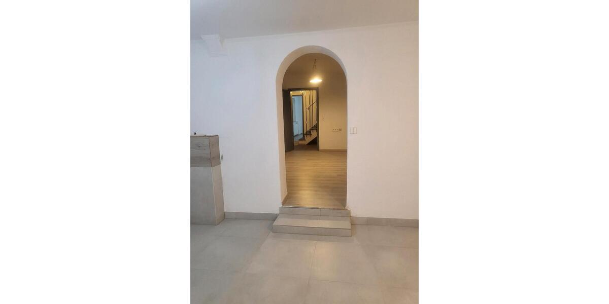 Erdgeschoßwohnung Neuhütten - 3 Zimmer, 93 m&sup2;, 700&euro; | Angebot:26374355