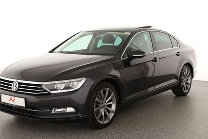 VW Passat 83.026 km 23.880 &euro; Berlin 12103