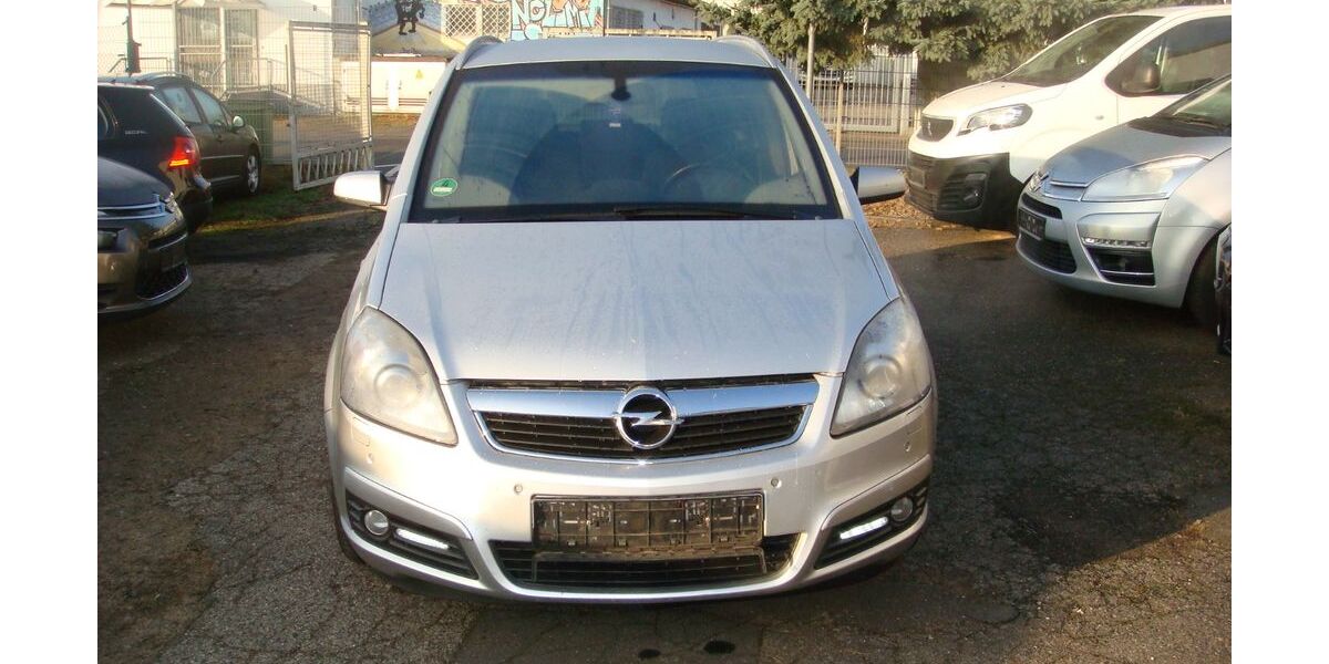 Opel Zafira 229.000 km 2.300 &euro; Erlensee 63526