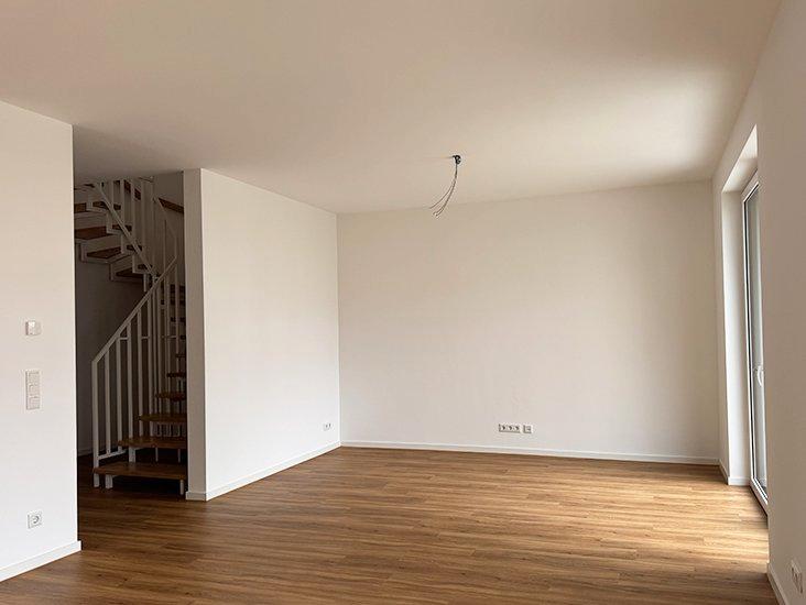 Reihenhaus Neuss - 4 Zimmer, 101 m&sup2;, 2.050&euro; | Angebot:26195894