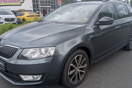 Skoda Octavia 171.000 km 8.500 &euro; Plauen 08525