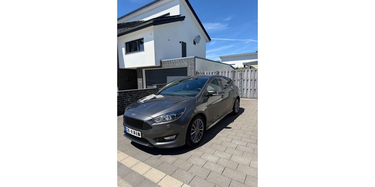 Ford Focus 107.000 km 12.300 &euro; Soest 59494