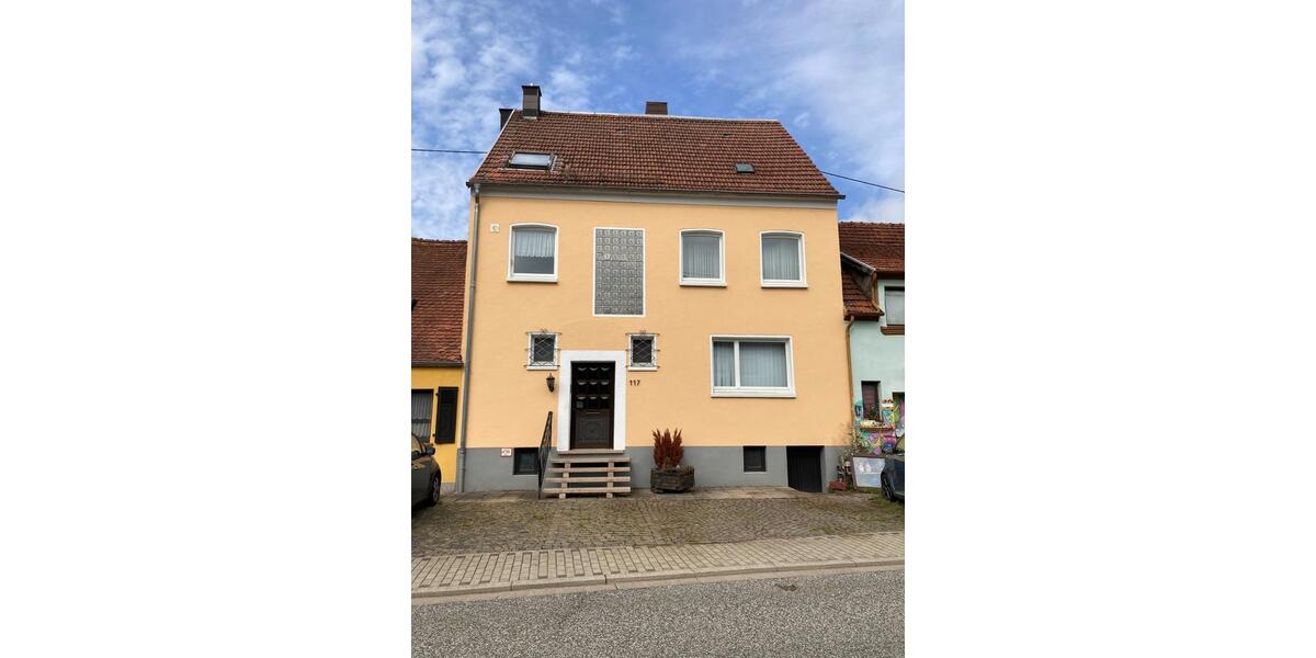 Stadtnahes Einfamilienhaus mit Einliegerwohnung 8 zimmer