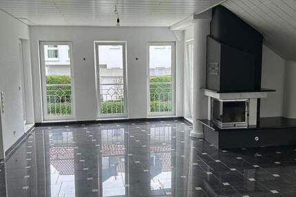 Moderne 3 12 Zimmer-Wohnung mit Kamin und Sauna in Ostelsheim 3 zimmer