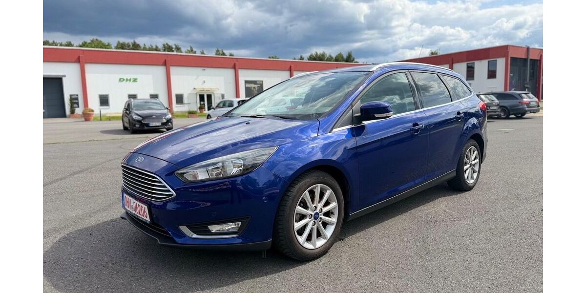 Ford Focus 68.000 km 9.100 &euro; Velten 16727