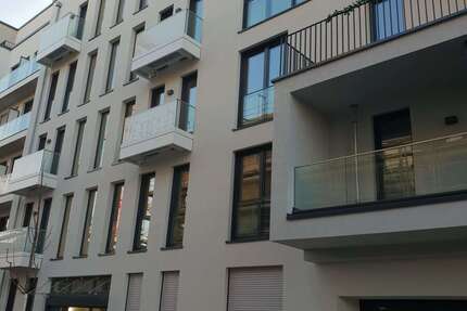 Wohnung zum Mieten in Düsseldorf 1.600 € 94.36 m² 3 zimmer