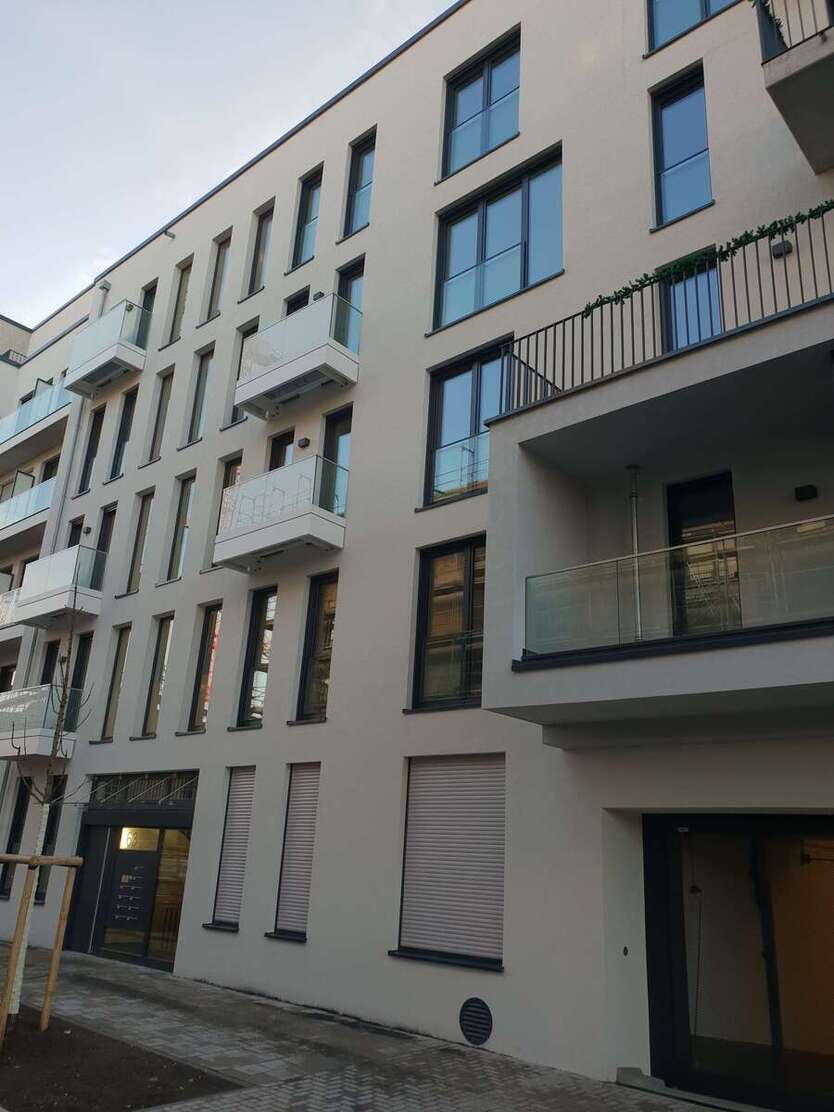 Wohnung zum Mieten in Düsseldorf 1.600 € 94.36 m² 3 zimmer