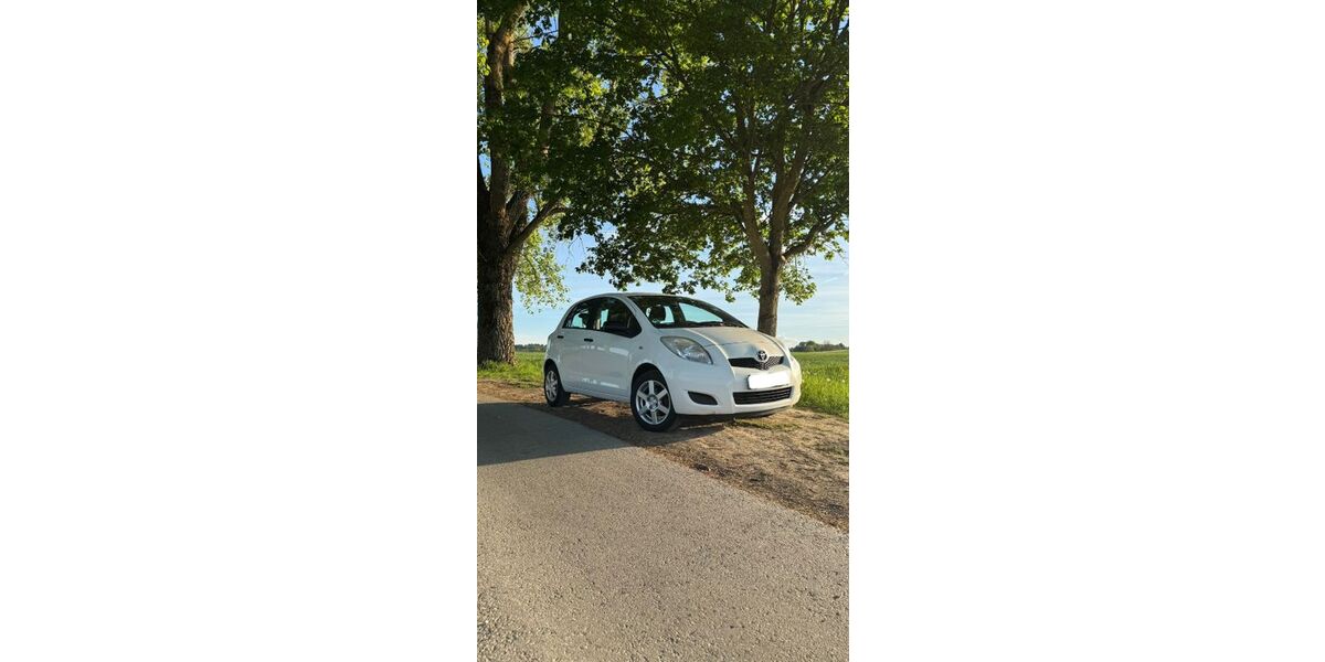 Toyota Yaris 199.750 km 2.900 &euro; Oberndorf am Neckar 78727