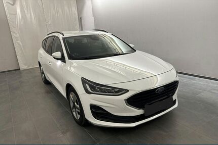 Ford Focus 93.500 km 14.995 &euro; Schlüchtern 36381