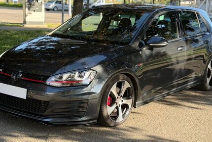 VW Golf 130.000 km 16.799 &euro; Bruchsal 76646