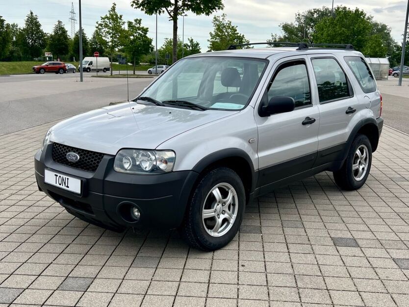 Ford Maverick 133.214 km 3.990 € München 81243