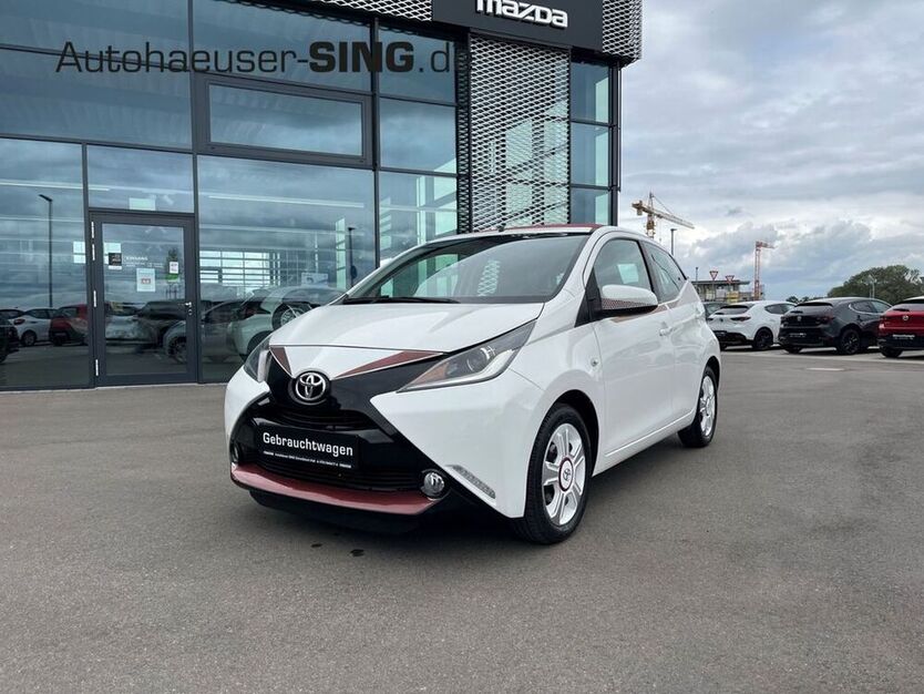 Aygo (X)
