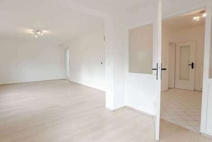 Wohnung Oberursel - 2.5 Zimmer, 74 m&sup2;, 260.000&euro; | Angebot:24872406