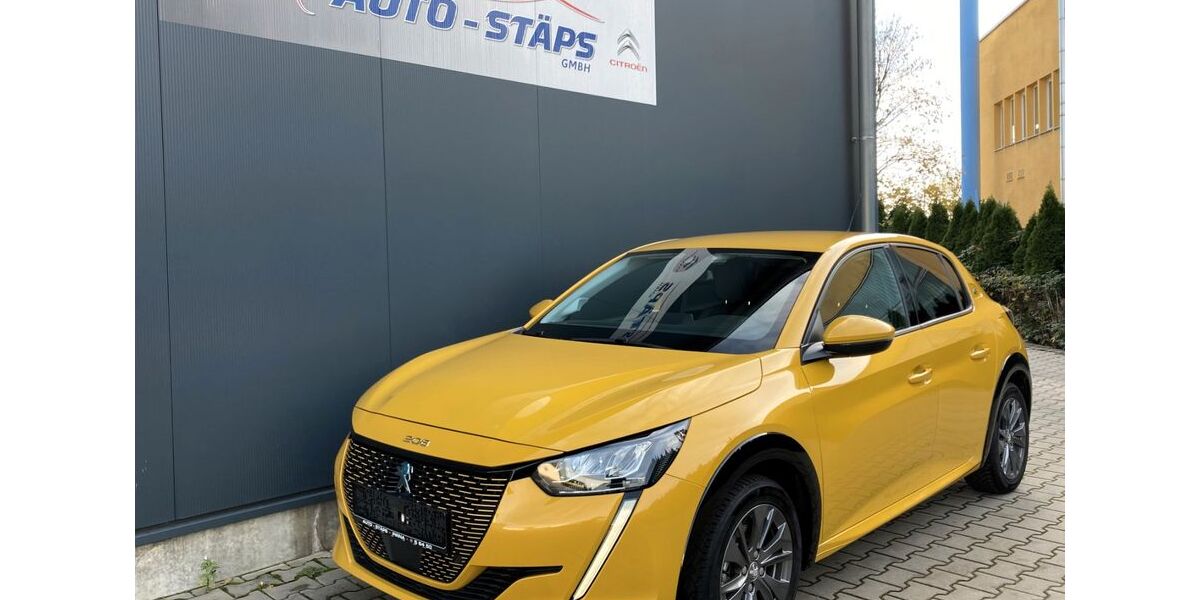 Peugeot 208 14.900 km 16.390 &euro; Pirna 01796