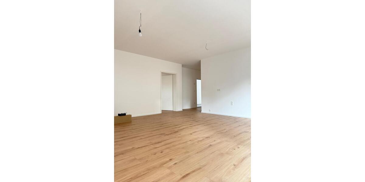 Erdgeschoßwohnung Großmaischeid - 3 Zimmer, 90 m&sup2;, 1.360&euro; | Angebot:26647776