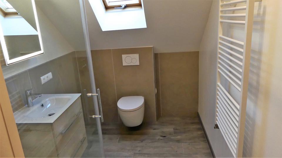 Dachgeschoßwohnung Bergneustadt - 2 Zimmer, 58 m&sup2;, 675&euro; | Angebot:26397852