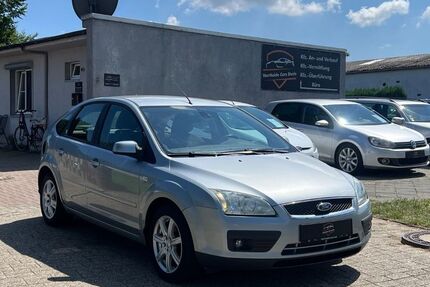 Ford Focus 118.552 km 799 &euro; Stade 21682