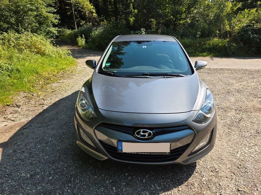 i30