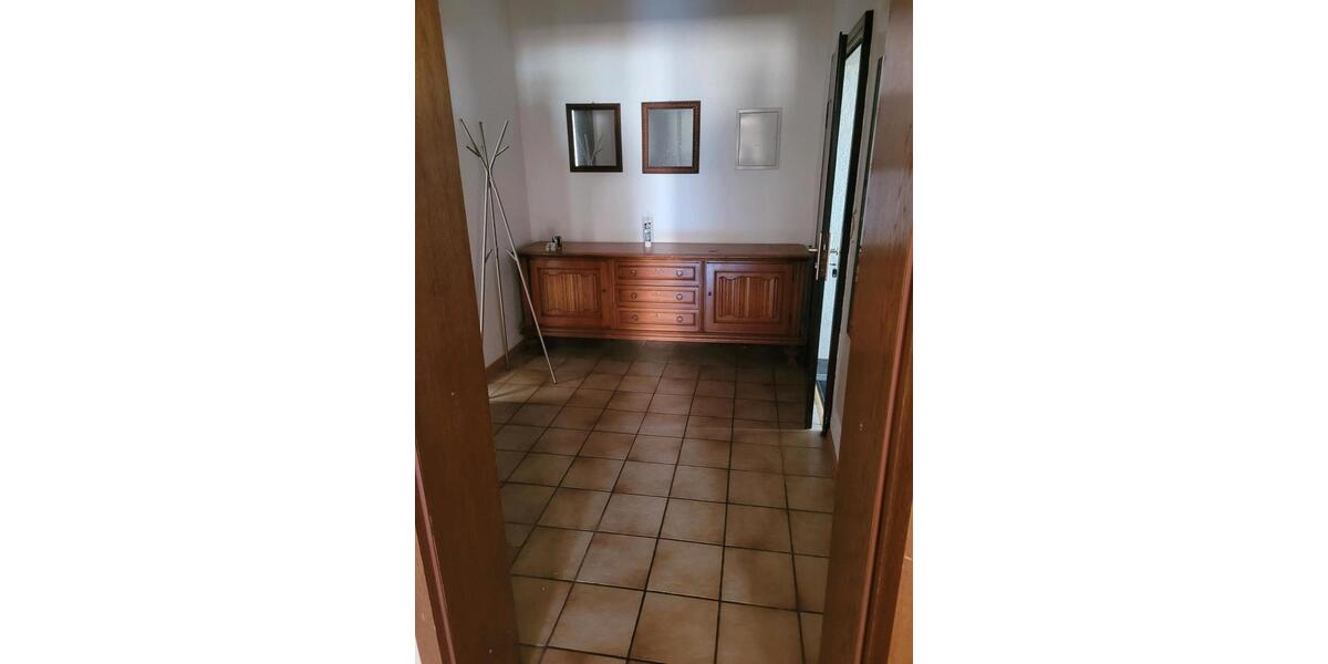 Erdgeschoßwohnung Ottweiler - 3 Zimmer, 100 m&sup2;, 650&euro; | Angebot:26199896