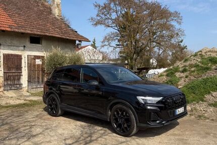 Audi Q7 16.800 km 64.000 &euro; Ingolstadt 85053