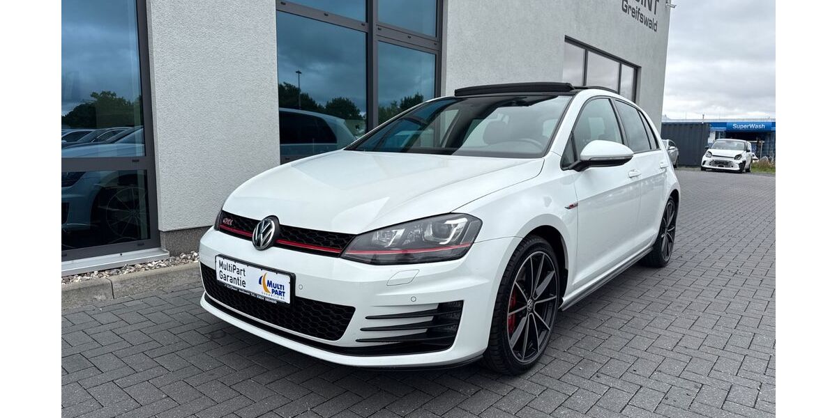 VW Golf 135.900 km 15.990 &euro; Greifswald 17489