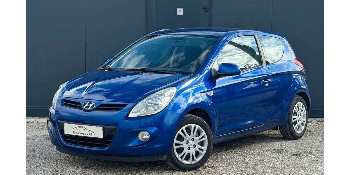 Hyundai i20 122.000 km 3.690 &euro; Fürth 90768