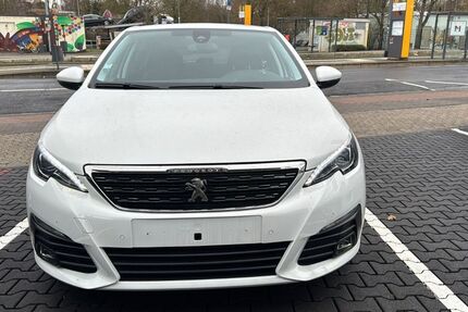 Peugeot 308 89.632 km 11.690 &euro; Mainz 55128