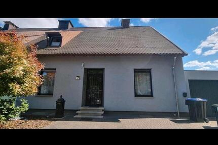 Moderne Stadtvilla 130 qm mit Garage Garten in Saarbrücken 5 zimmer