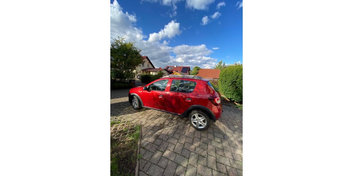 Dacia Sandero 206.000 km 3.950 € Drei Gleichen 99869