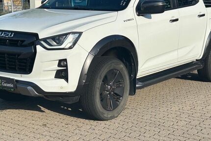 Isuzu D-Max 101.000 km 30.290 &euro; Norderstedt (Hamburg) 22848