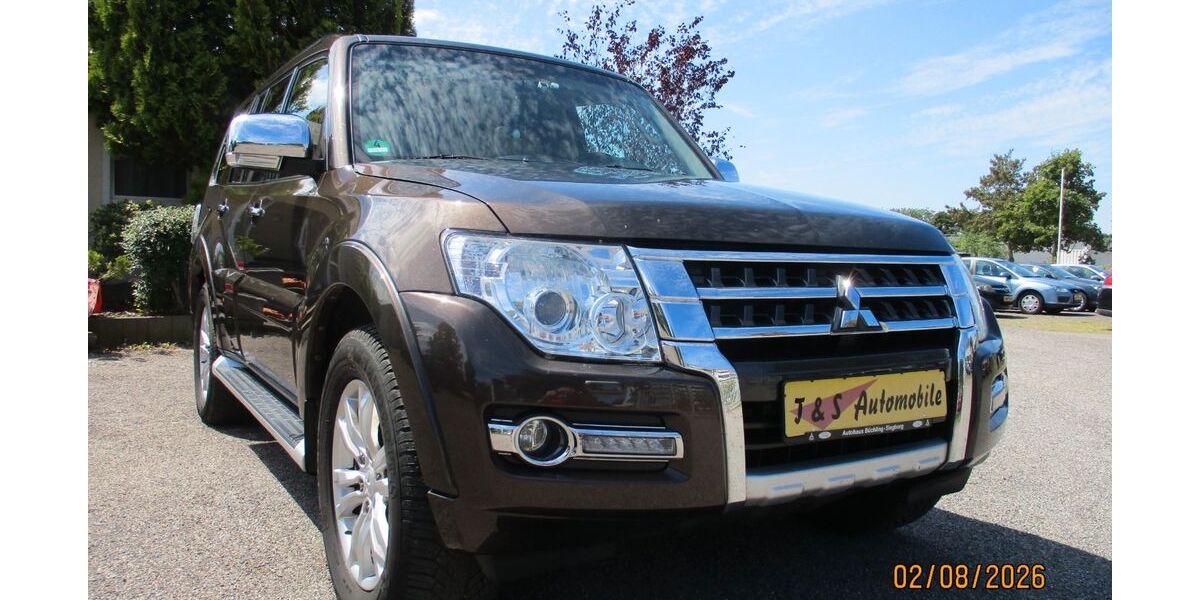 Mitsubishi Pajero 149.653 km 28.499 &euro; Dresden 01277