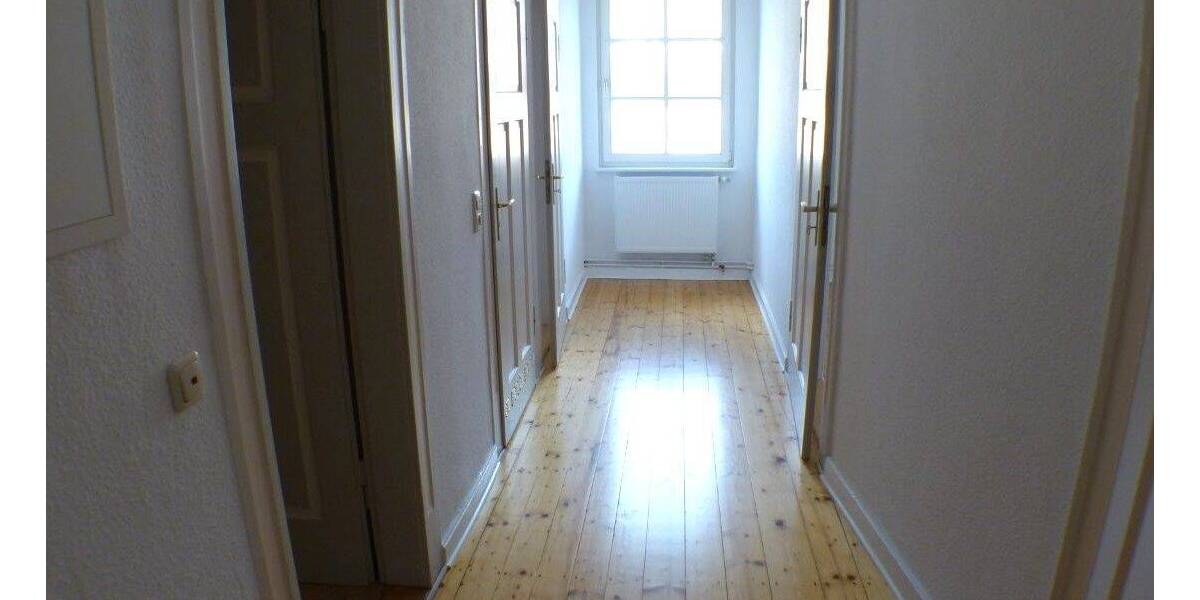 Etagenwohnung Gotha - 3 Zimmer, 82 m&sup2;, 635&euro; | Angebot:26779137