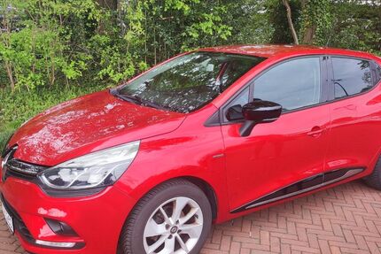 Renault Clio 109.500 km 7.100 &euro; Coesfeld 48653